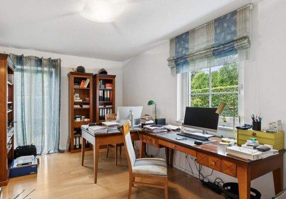 Arbeitszimmer