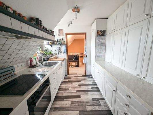 Wohnung DG Küche.jpg