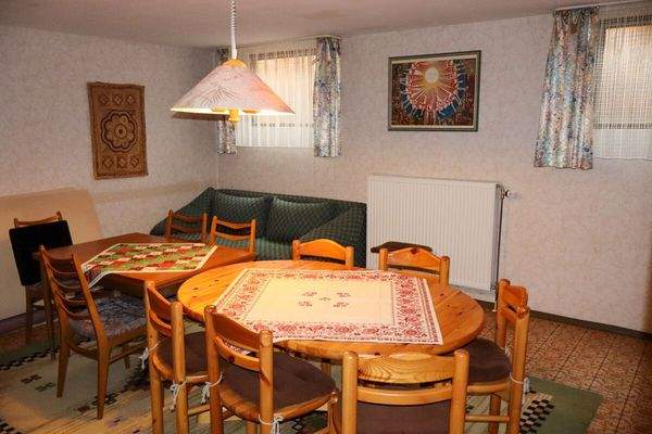 Keller Partyraum oder Kind