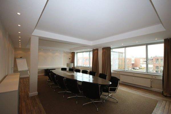 großer Konferenzraum