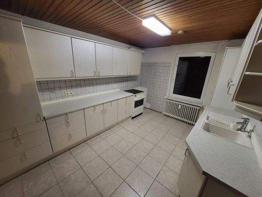 1.OG 3 Zimmer 800,00€ KM