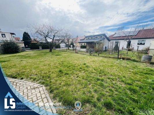 Garten neben dem Haus