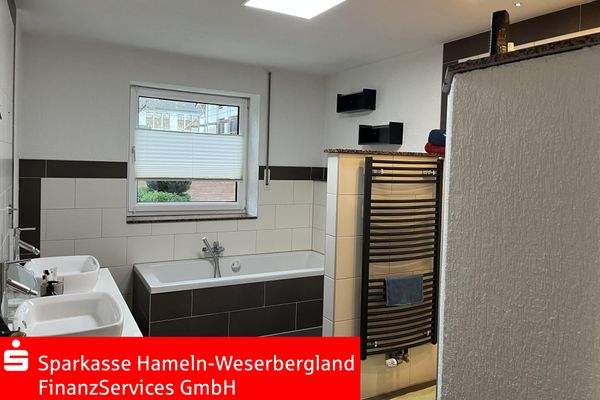 Dusch- und Wannenbad EG