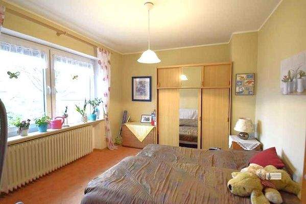 Großes Schlafzimmer