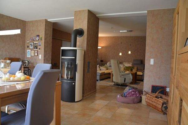 Wohn-Esszimmer nach innen