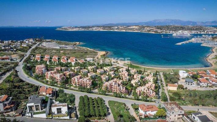Detached Beachfront Villas with Swimming Pool in İzmir Çeşme