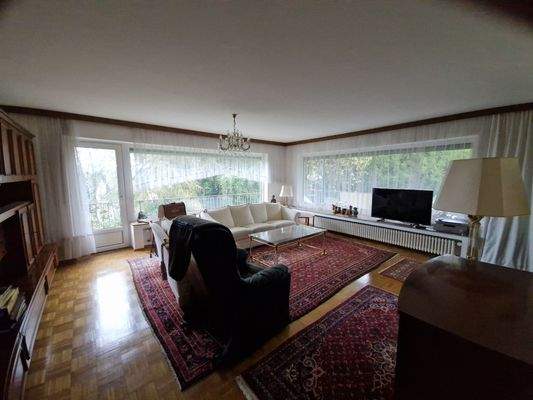 h1 - Wohnzimmer (vom Flur).jpg