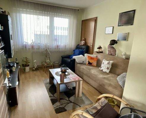 Wohnzimmer d. Wohnung/ehem. Praxis