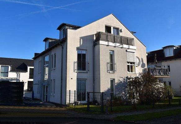 Beeindruckt durch attraktive Architektur