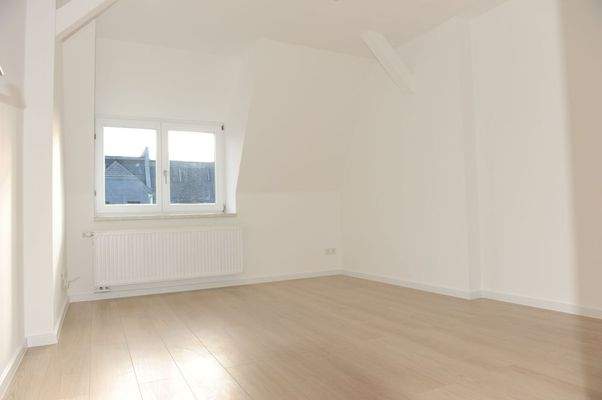 FE 19, WE 7,1_DG, Kind,Arbeiten