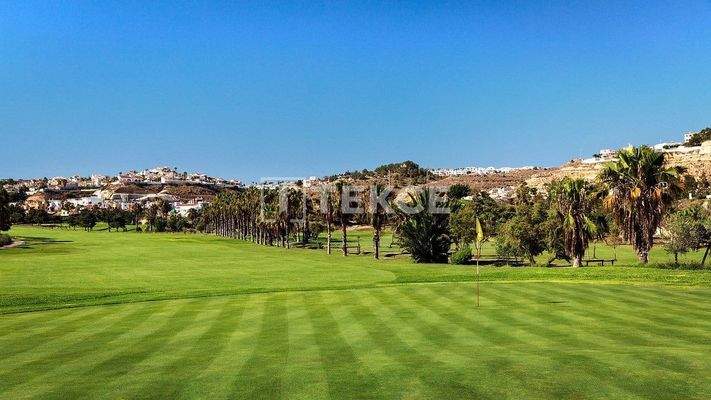 Stylish Detached Villas in Proximity to Golf Courses in Rojales