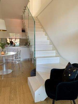 Die repräsentative Treppe zum Dachgeschoss