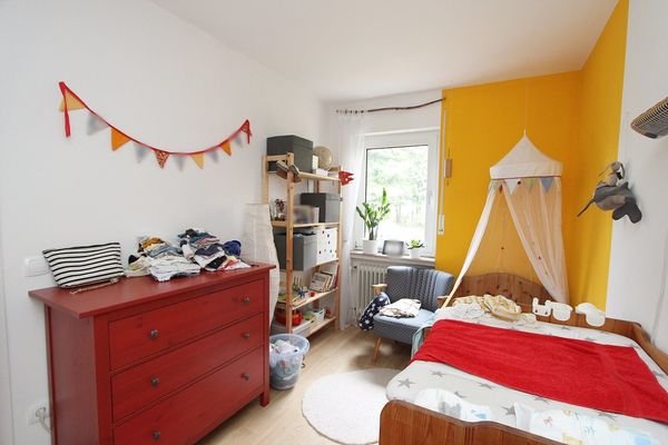 Kinderzimmer/Büro EG