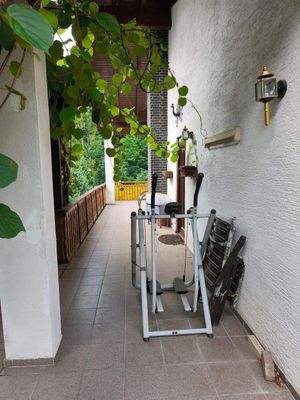 Übergang von Terrasse zum Balkon