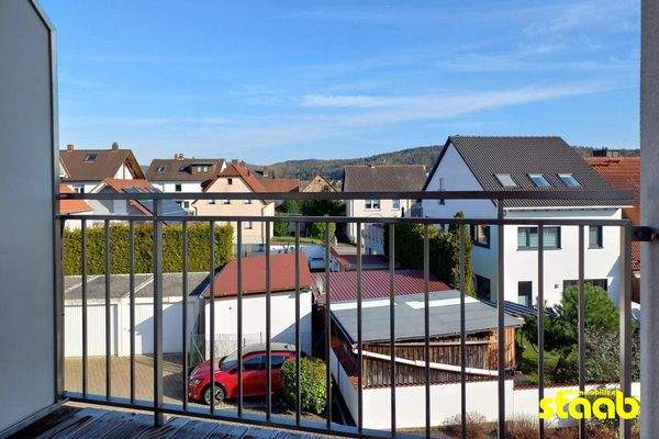 ... mit Balkonzugang
