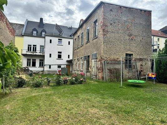 Ansicht Wohnhaus + Nebengebäude