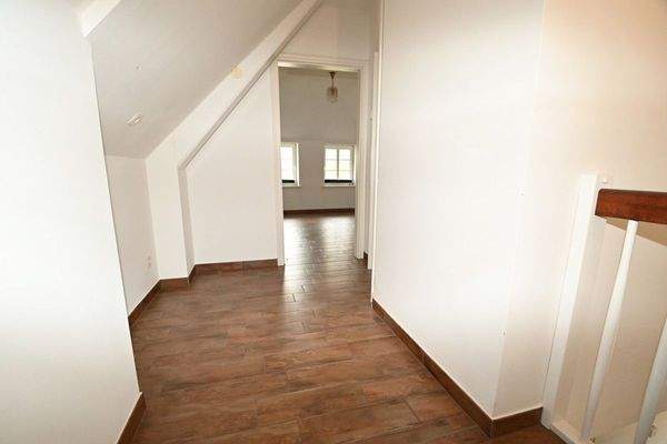 Flur DG - rechte Wohneinheit