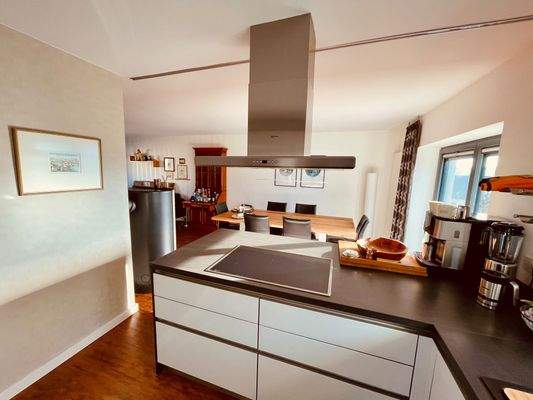 Nr6-OG-Einbauk%C3%BCche1