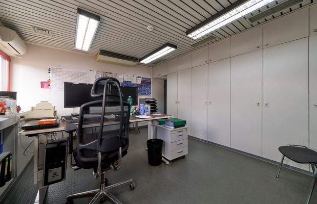 028_Verwaltung Büro 3 Total.jpg
