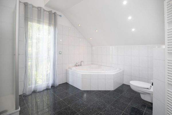 Badezimmer DG