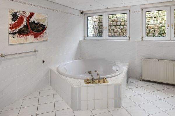 Whirlpool im Untergeschoss 