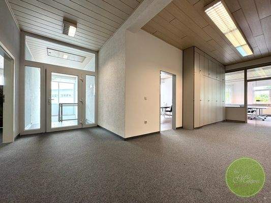 ... und großem Verteiler ...