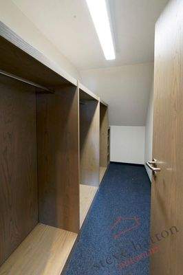 12200-6 Lager/Garderobe
