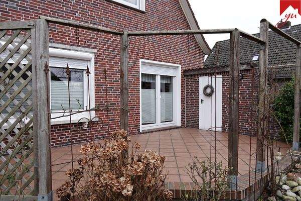 Terrasse Straßenseite