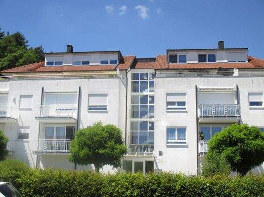 Gebäude-Gesamtansicht