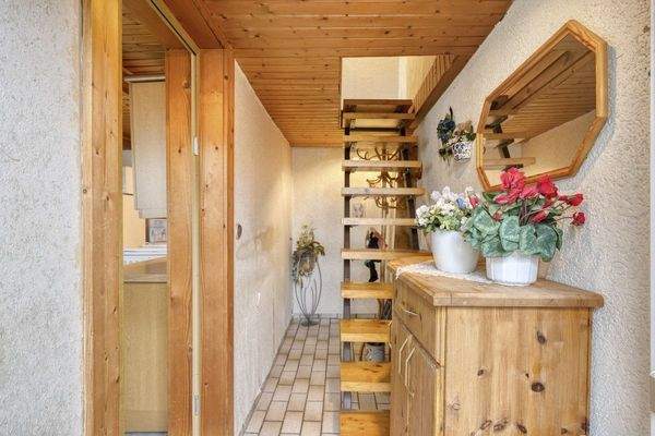 EG kleine Wohnung - Flur