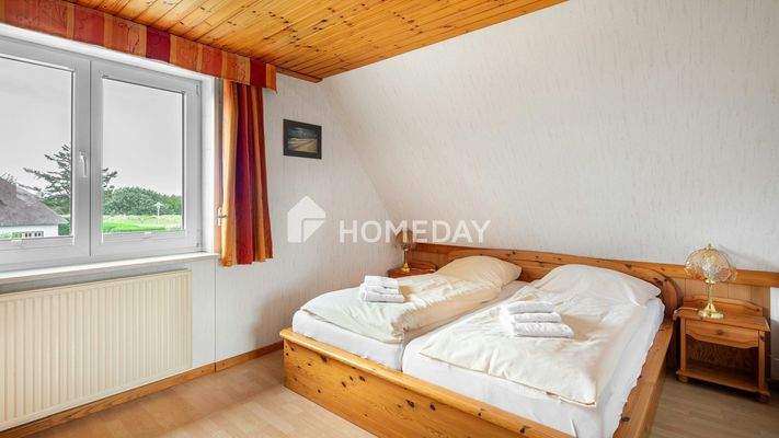 1. OG Schlafzimmer 2 1