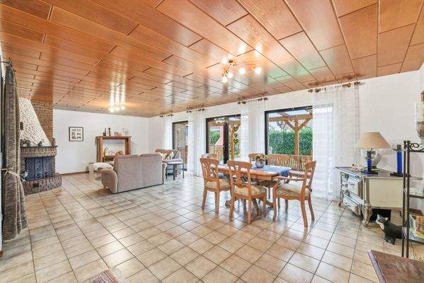 Wohnen - Essen (Bild 1)