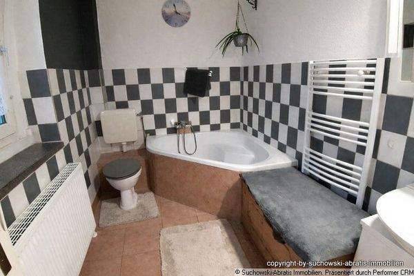 EG Badezimmer 1 Bild 01 K