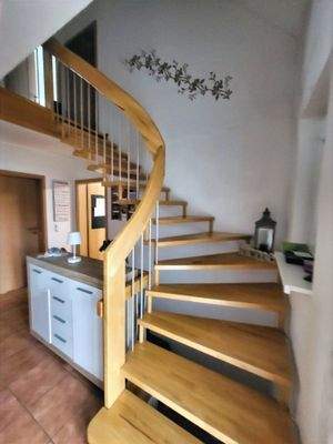 Flur mit Treppenhaus