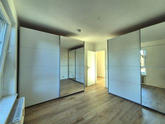 großes Schlafzimmer