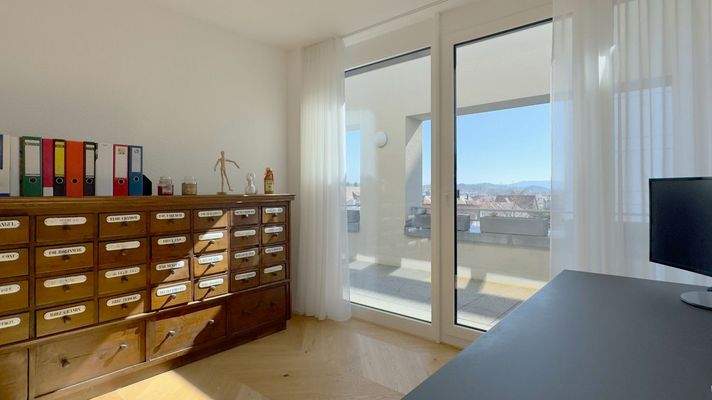 Arbeitsbereich / Kinderzimmer