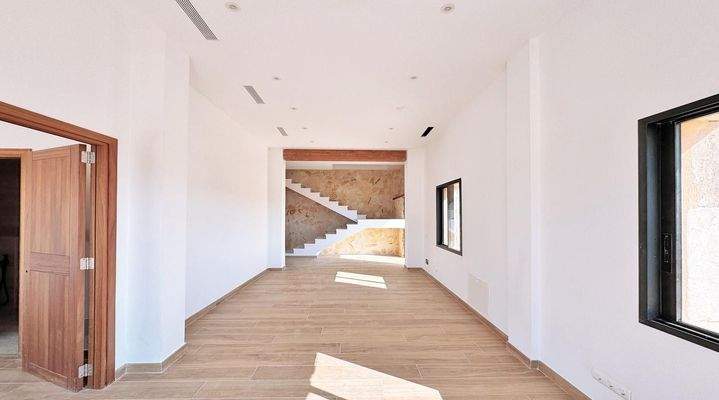 WhatsApp Image 2025-12-09 at 15.34.34 (1)