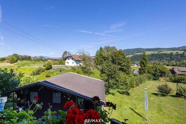 Blick Richtung untereren Garten