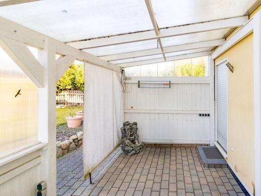 Überdachte Terrasse