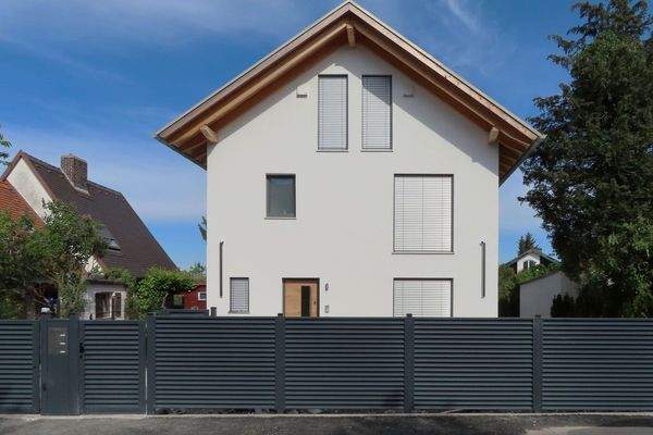 Vorderansicht DHH 1 außen