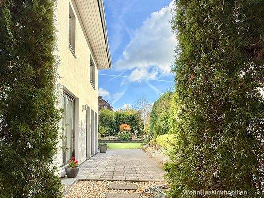 Durchgang zum Garten