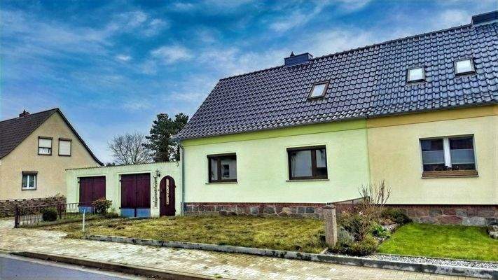 Außenansicht - Straßenseite