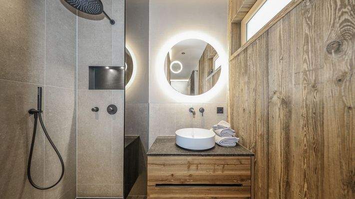 KITZIMMO-Hochwertiges Neubauchalet in Toplage kaufen - Immobilie Kitzbühel.