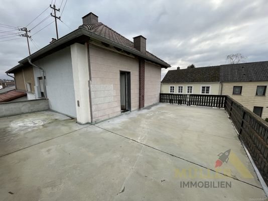 © Müllerimmobilien® - Balkon 1.OG 