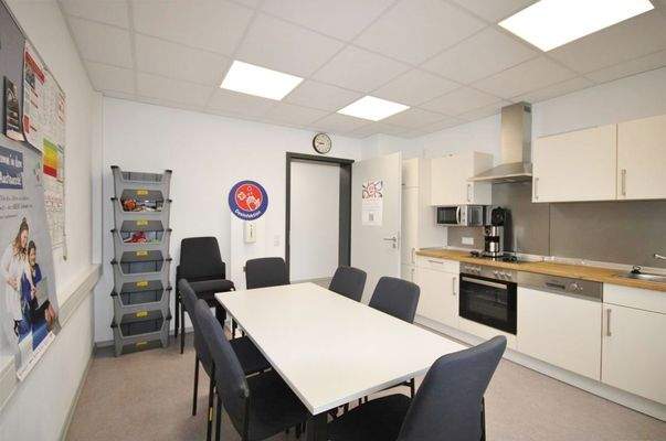 Küche/Sozialraum (EG)