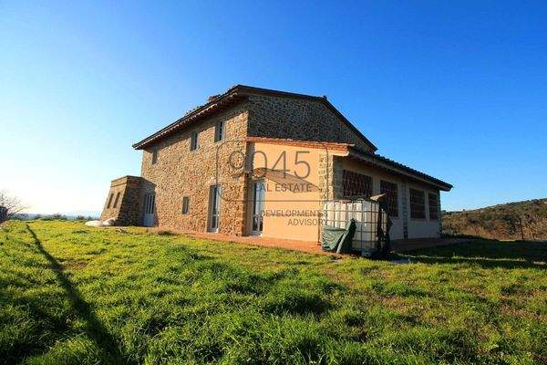 Einzigartiges toskanisches Landhaus in Vinci – traumhafte Lage mit Panoramablick