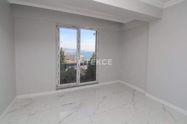 Elegant Apartments with Sea and City View in Yalova Armutlu
