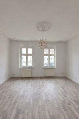 Wohnzimmer mit Stuckelementen 