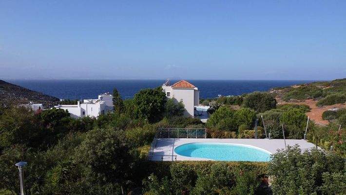 Kreta, Tersanas: Luxusvilla mit unschlagbarer Aussicht in ruhiger Lage zu verkaufen