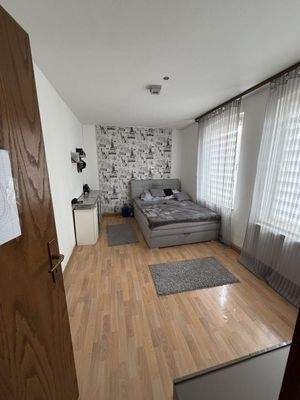 9AF52AF2-5B16-44D2-A4A1-3A8472598ABA